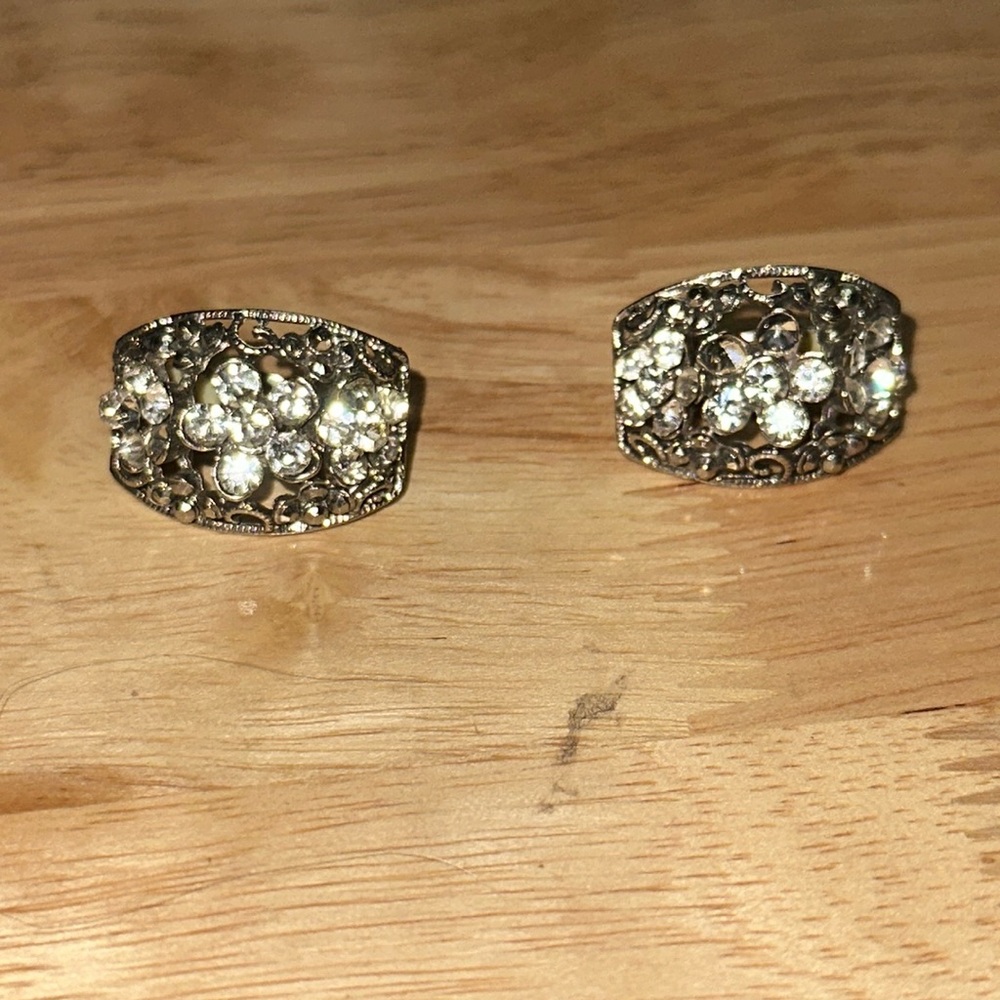 Vintage Rhinestone Crystal Clip On earrings Boho Bohemian Flower Rhinest…‎